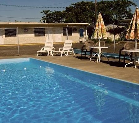 Capri Motel Walla Walla Exterior photo